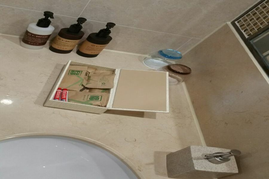 广州粤侨亚朵酒店 外观 照片
